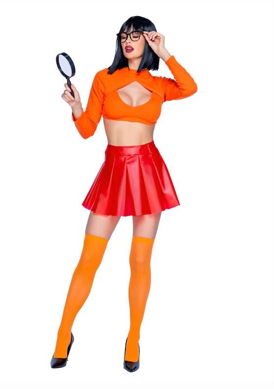 6346 - 3pc Mystery Solving Babe